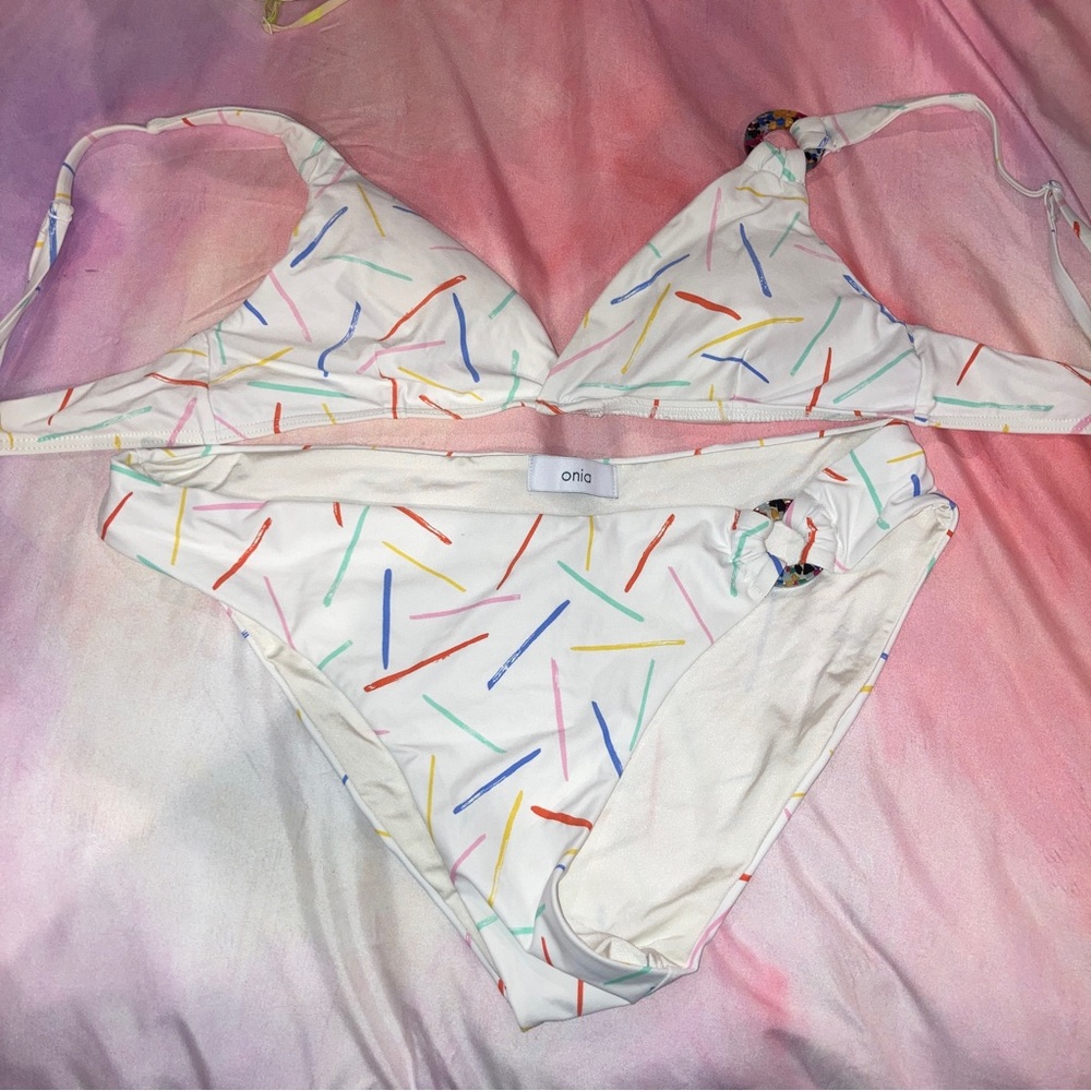 Victoria’s Secret Ring Hip Bottom in White Sprinkles